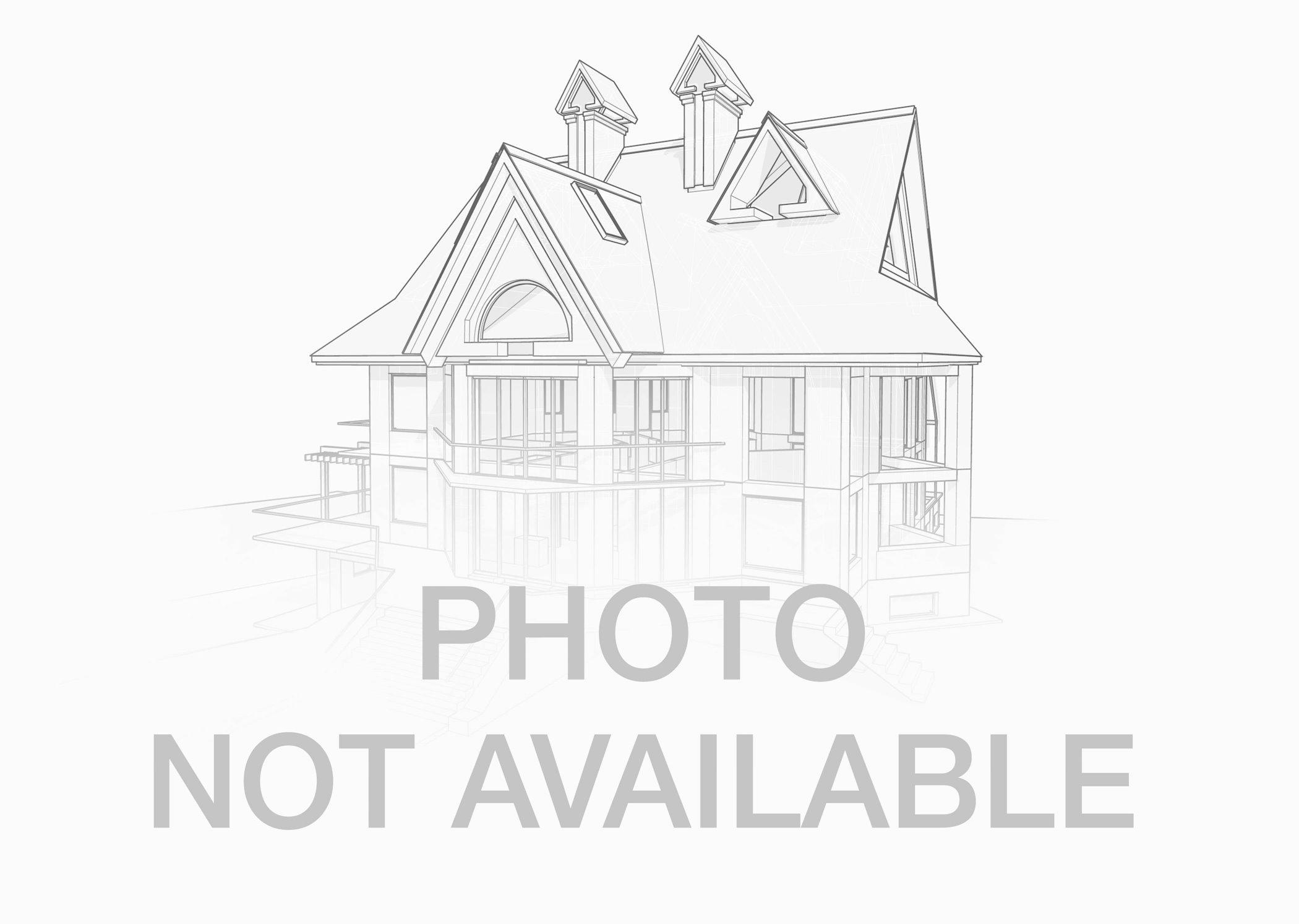 6223 Lakepark Lane